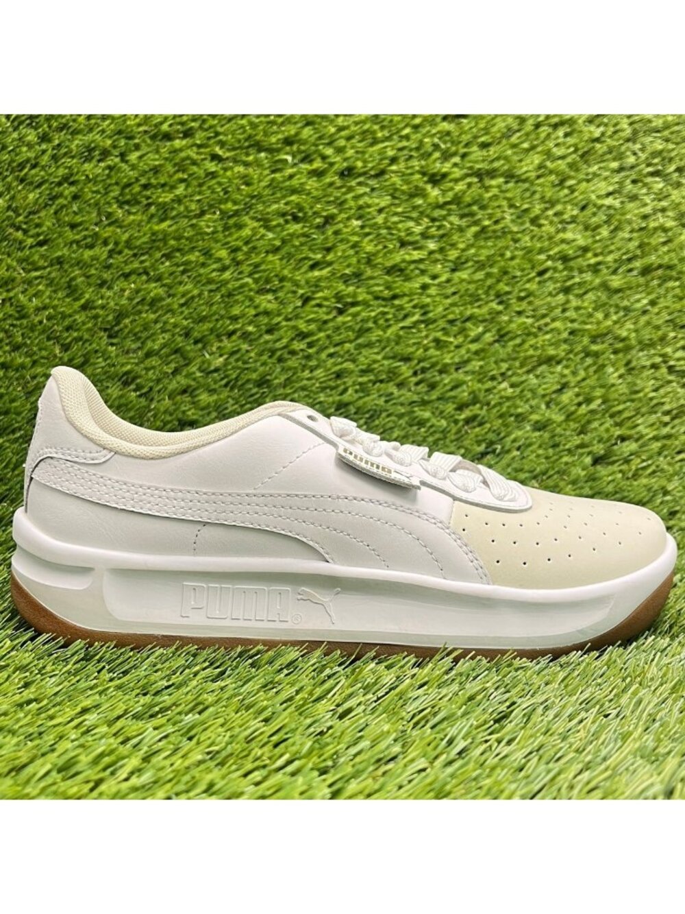 Puma California Exotic Womens Size 6 White Beige Athletic Leather Shoes Sneakers